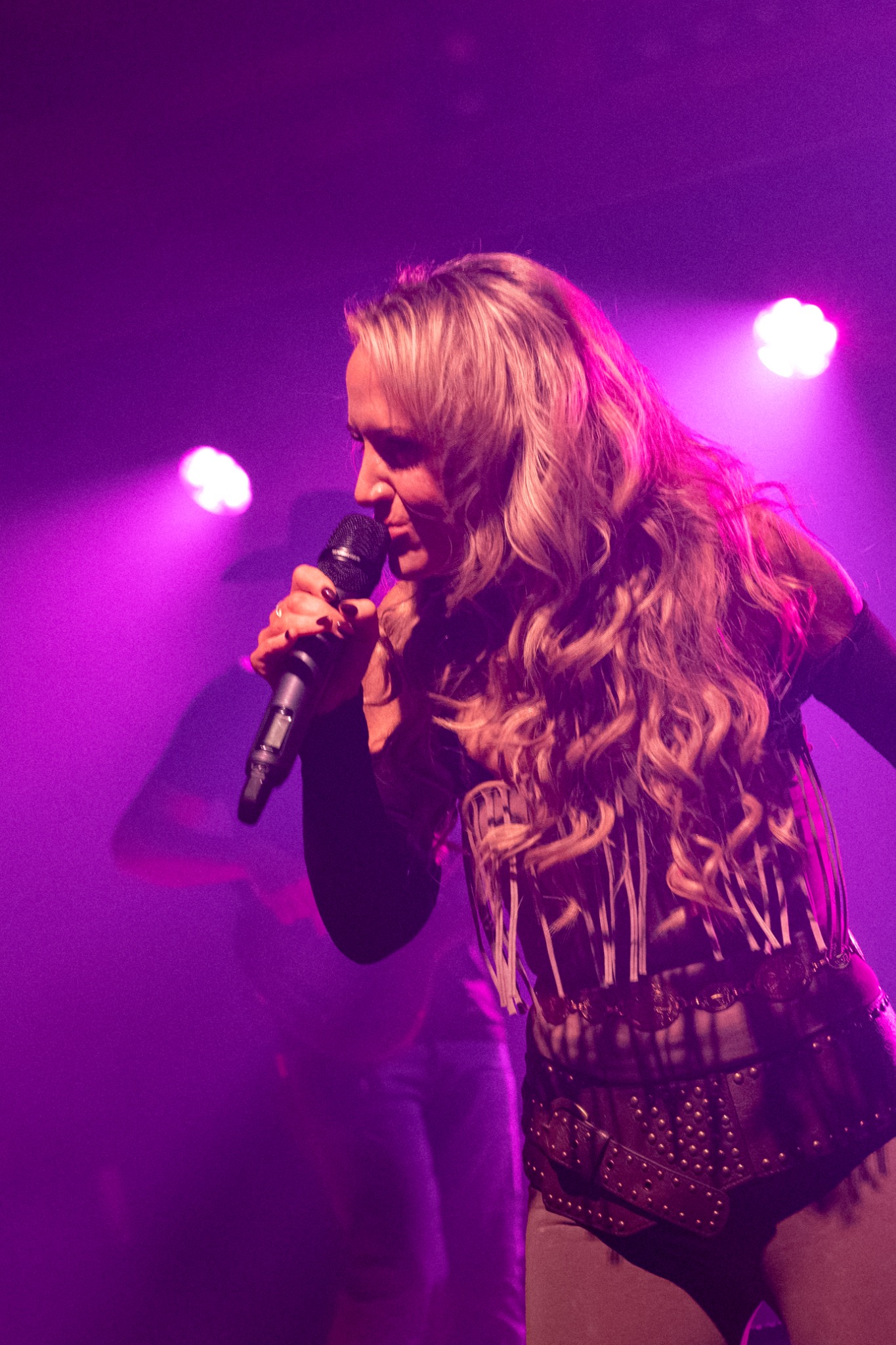Gemma Luxton and band performing for dancers